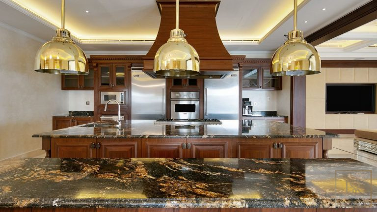 Elegant Mansion - Emirates Hills, Dubai, UAE property for sale For Super Rich