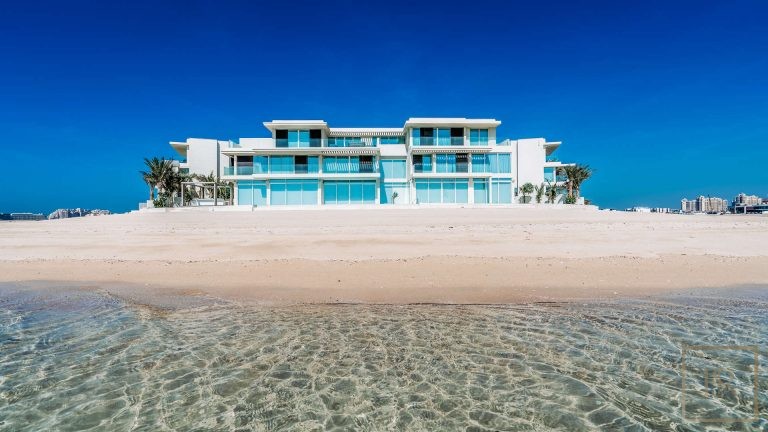 Villa Ultimate Signature - Palm Jumeirah, Dubai, UAE New for sale For Super Rich