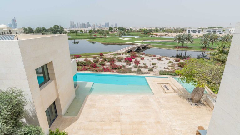 Villa High-end 6 bedrooms Emirates Hills - Dubai, UAE exclusive for sale For Super Rich