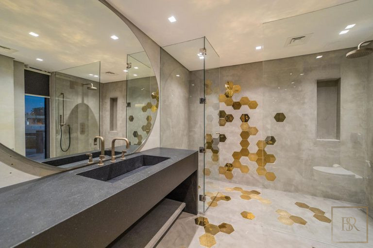 Villa Contemporary - Palm Jumeirah, Dubai, UAE best for sale For Super Rich