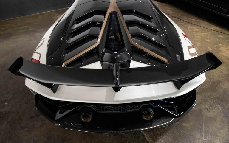 2020 Lamborghini AVENTADOR SVJ photo for sale For Super Rich
