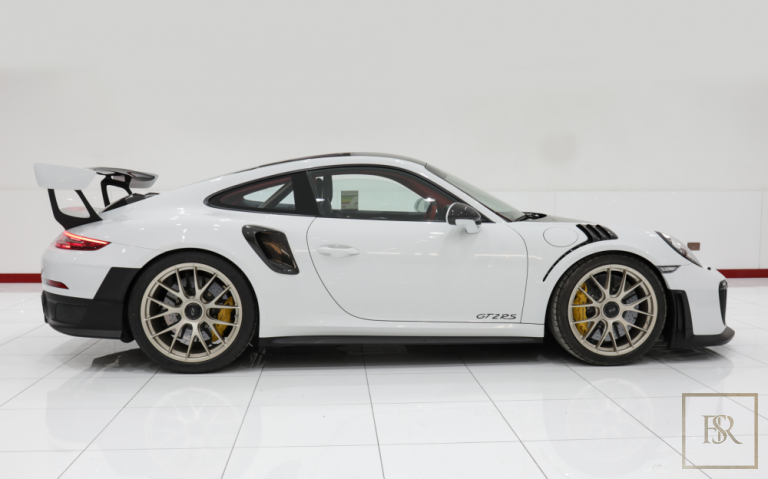 2018 Porsche 911 GT2 RS White for sale For Super Rich