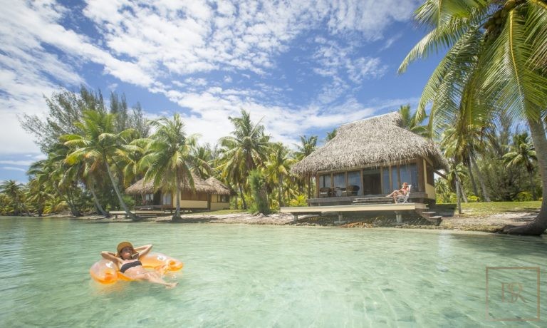 Luxury Private island TAHA'A Motu Moie private French Polynesia island, 5 bedrooms in Tahiti real estate for sale For Super Rich