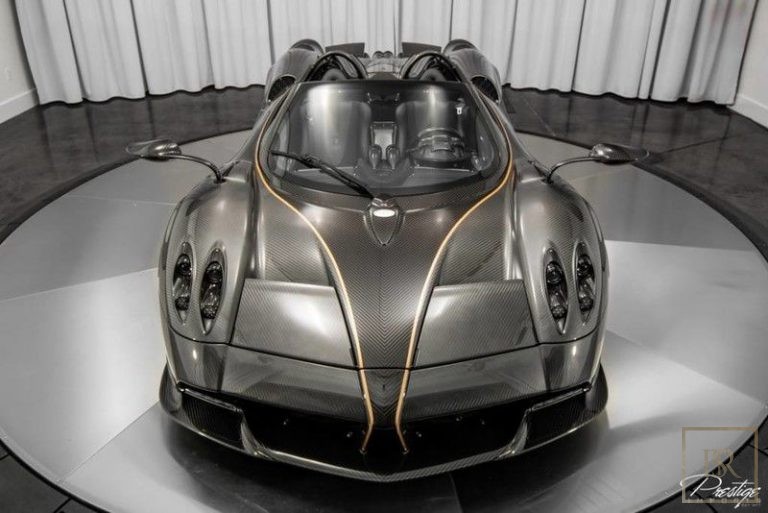 2017 Pagani HUAYRA Black for sale For Super Rich