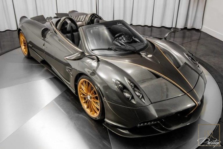 2017 Pagani HUAYRA Carbon for sale For Super Rich