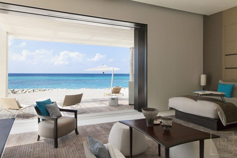 Ultra luxury properties Randheli Maldives for rent holiday