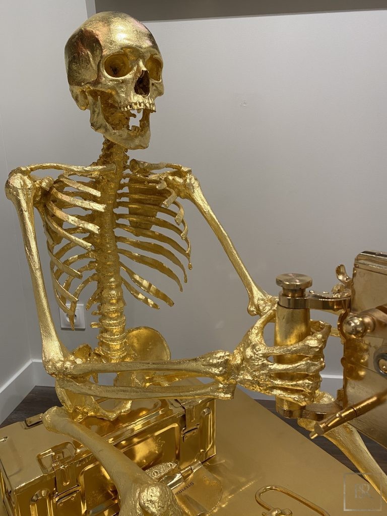 Sculpture Skeleton 24 carat gold 