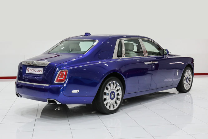 2019 Rolls-Royce PHANTOM Beige for sale For Super Rich