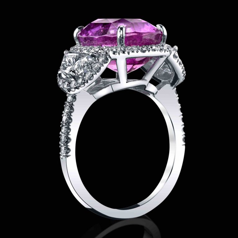 Ring 10.01ct Natural Pink Sapphire  175000 for sale For Super Rich