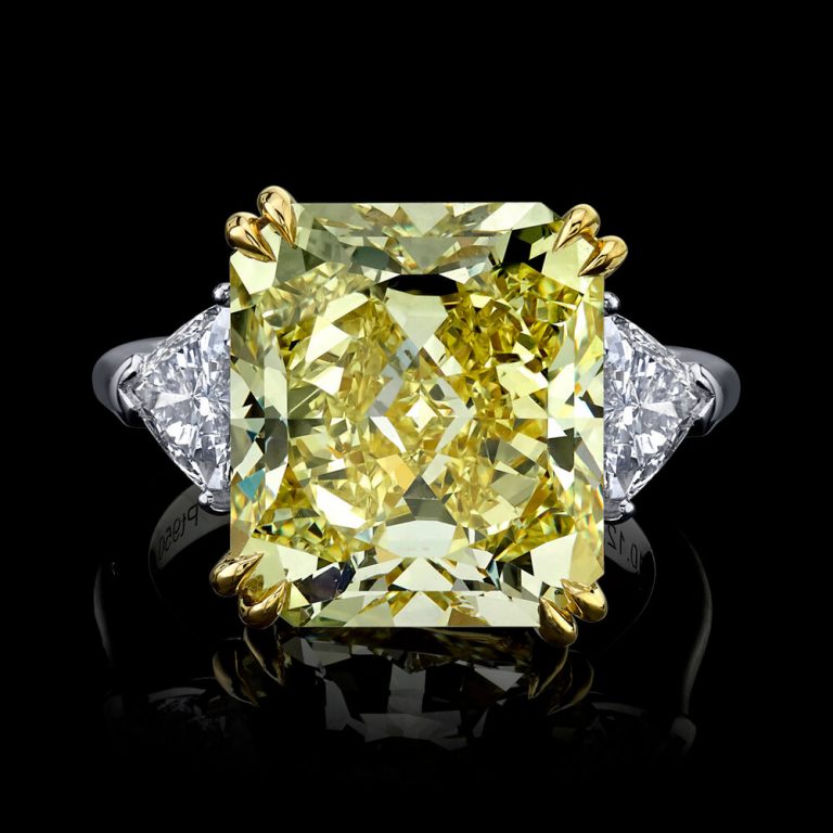 Ring 10.12CT Fancy Intense Yellow Diamond  United States for sale For Super Rich