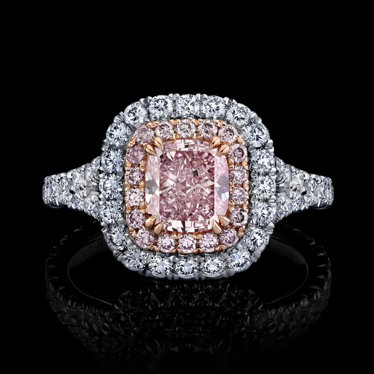 Ring Cushion Cut Fancy Intense Purplish Pink Diamond 1500000 for sale For Super Rich