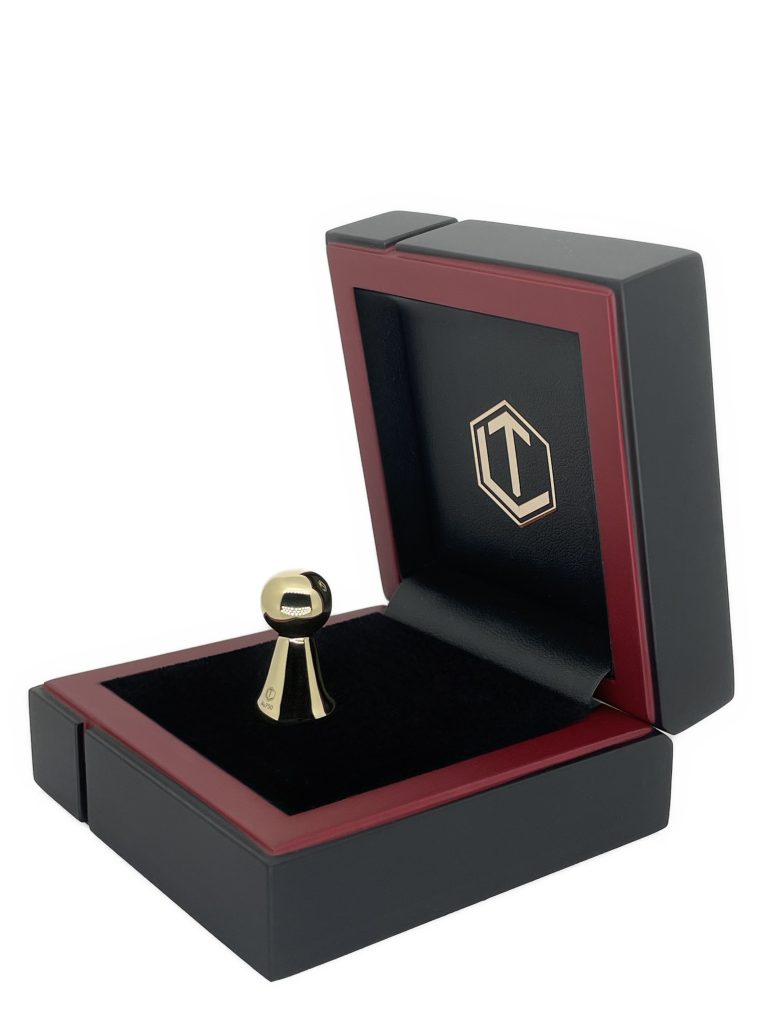 Game piece 18 carat gold Luxury for sale For Super Rich