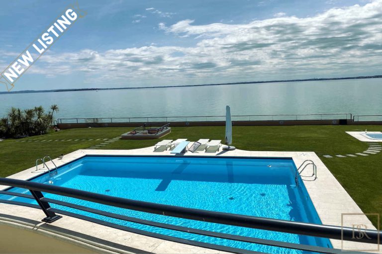 Villa waterfront Padenghe sul Garda - Lake Garda for sale For Super Rich