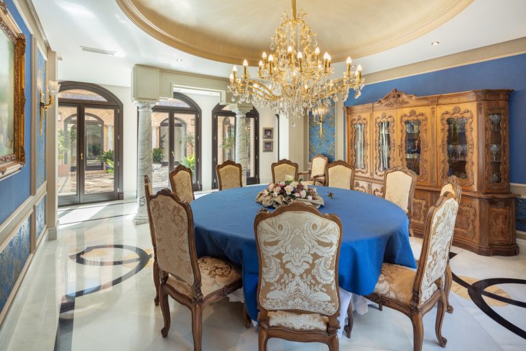 Villa Andalucia Exclusive and Prestigious - Golden Miles, Marbella best for sale For Super Rich