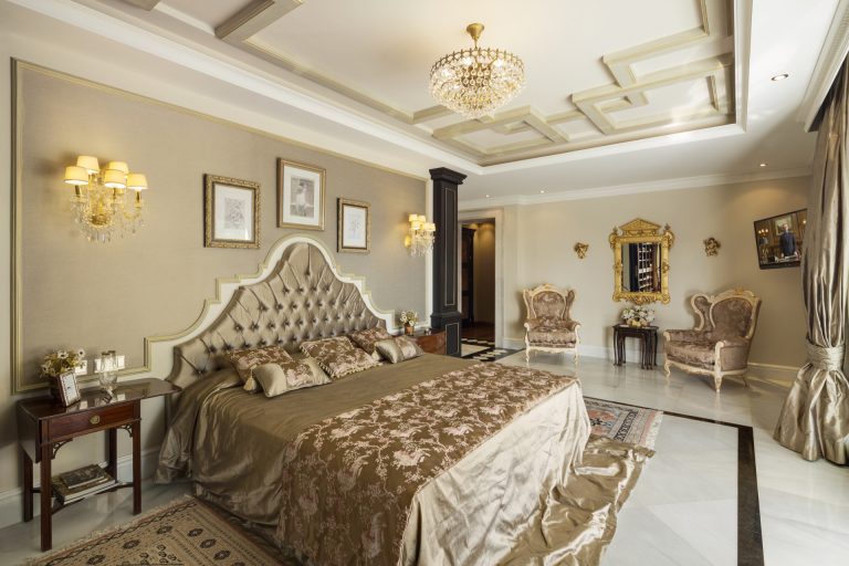 Villa Andalucia Exclusive and Prestigious - Golden Miles, Marbella ultra luxury for sale For Super Rich