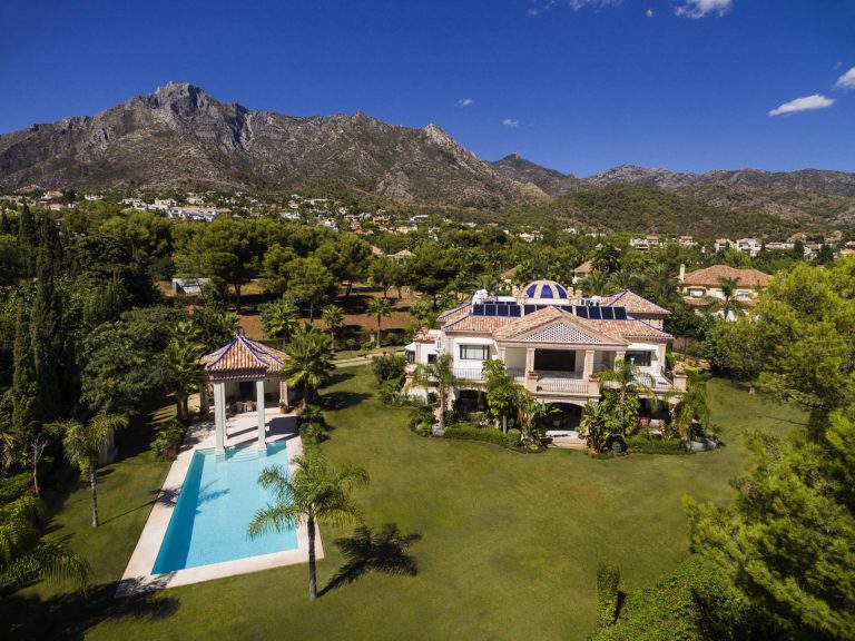 Villa Andalucia Exclusive and Prestigious - Golden Miles, Marbella photo for sale For Super Rich