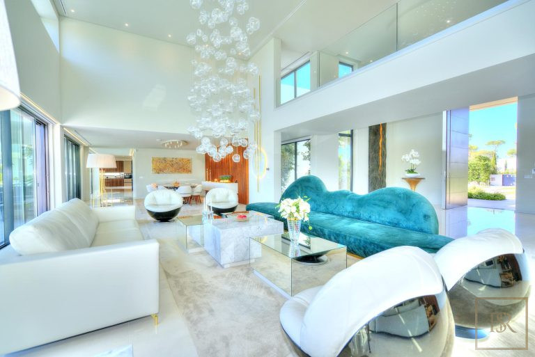 Villa Jaw-Dropping Contemporary Luxury Retreat - Vilamoura, Algarve buy for sale For Super Rich