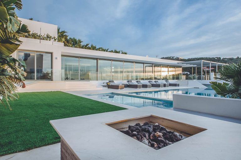 Villa Sea View - Eivissa, Ibiza property for sale For Super Rich
