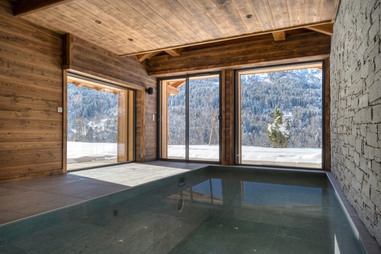 Chalet Breathtaking views, Sauna & Indoor pool - Méribel value rental For Super Rich
