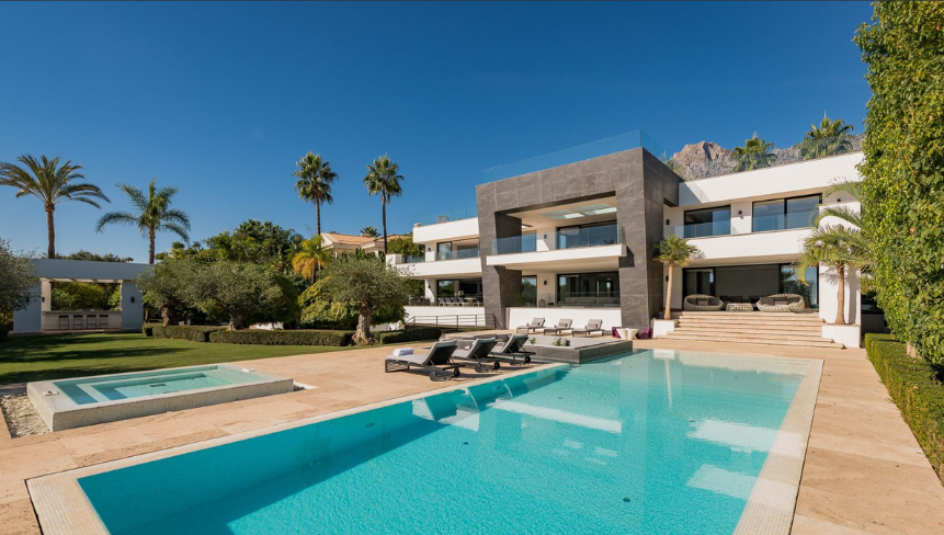 Villa Panoramic View, Sea View, Mountain View, Pool View - Sierra Blanca Marbella for sale For Super Rich