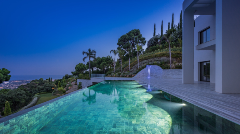 Villa Panoramic View, Sea View, Golf View, Mountain View - La Zagaleta Benahavis available for sale For Super Rich
