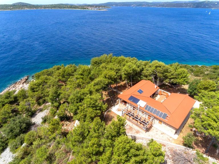 Villa Beach Front, Panoramic View, Sea View - Split Used for sale For Super Rich