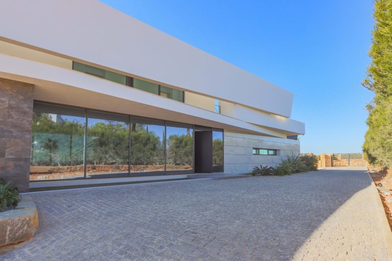 Villa Panoramic View, Sea View - Faro, Lagoa, Algarve real estate for sale For Super Rich