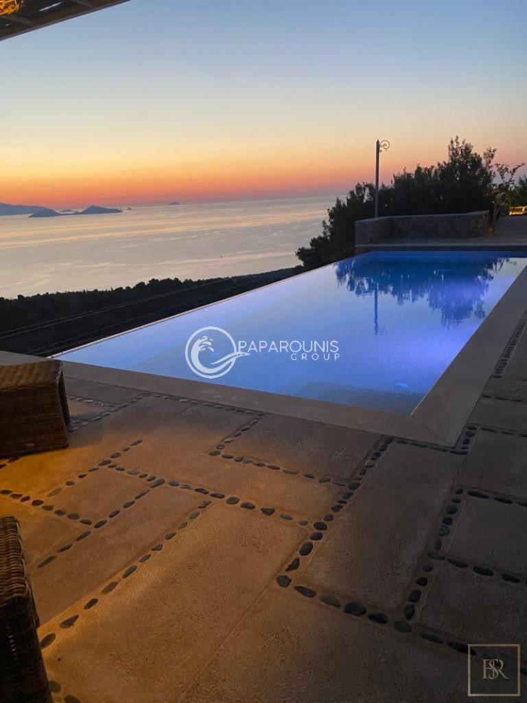 Villa Beach Front, Panoramic View, Sea View - Spetses  ultra luxury for sale For Super Rich