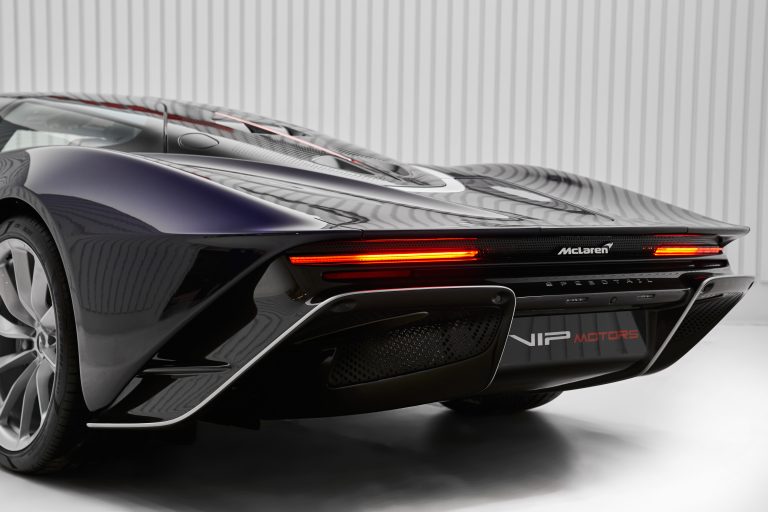 2021 McLaren Speedtail supercar for sale For Super Rich