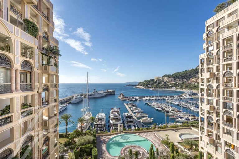 Apartment Panoramic sea views stretching from Italy to Cap Ferrat - Fontvieille - Monaco for sale For Super Rich
