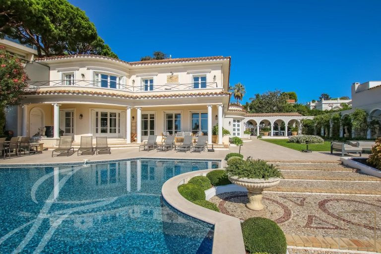 Villa panoramic view bay of Cannes & Port Gallice - Cap d'Antibes - French Riviera available for sale For Super Rich