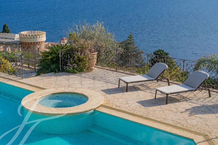 Villa Belle Epoque with Panoramic sea views - Roquebrune Cap Martin - French Riviera V1730SJ for sale For Super Rich