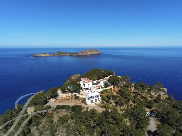Villa 360 degree views, Unique private half island - Santa Eularia Des Riu - Ibiza for sale For Super Rich