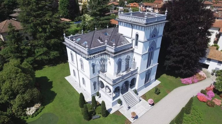 Art Nouveau Villa Panoramic View Lakefront, 7 bedrooms in Lesa - Lake Maggiore unique for sale For Super Rich