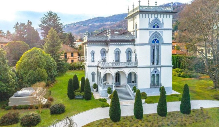 Art Nouveau Villa Panoramic View Lakefront, 7 bedrooms in Lesa - Lake Maggiore buy for sale For Super Rich